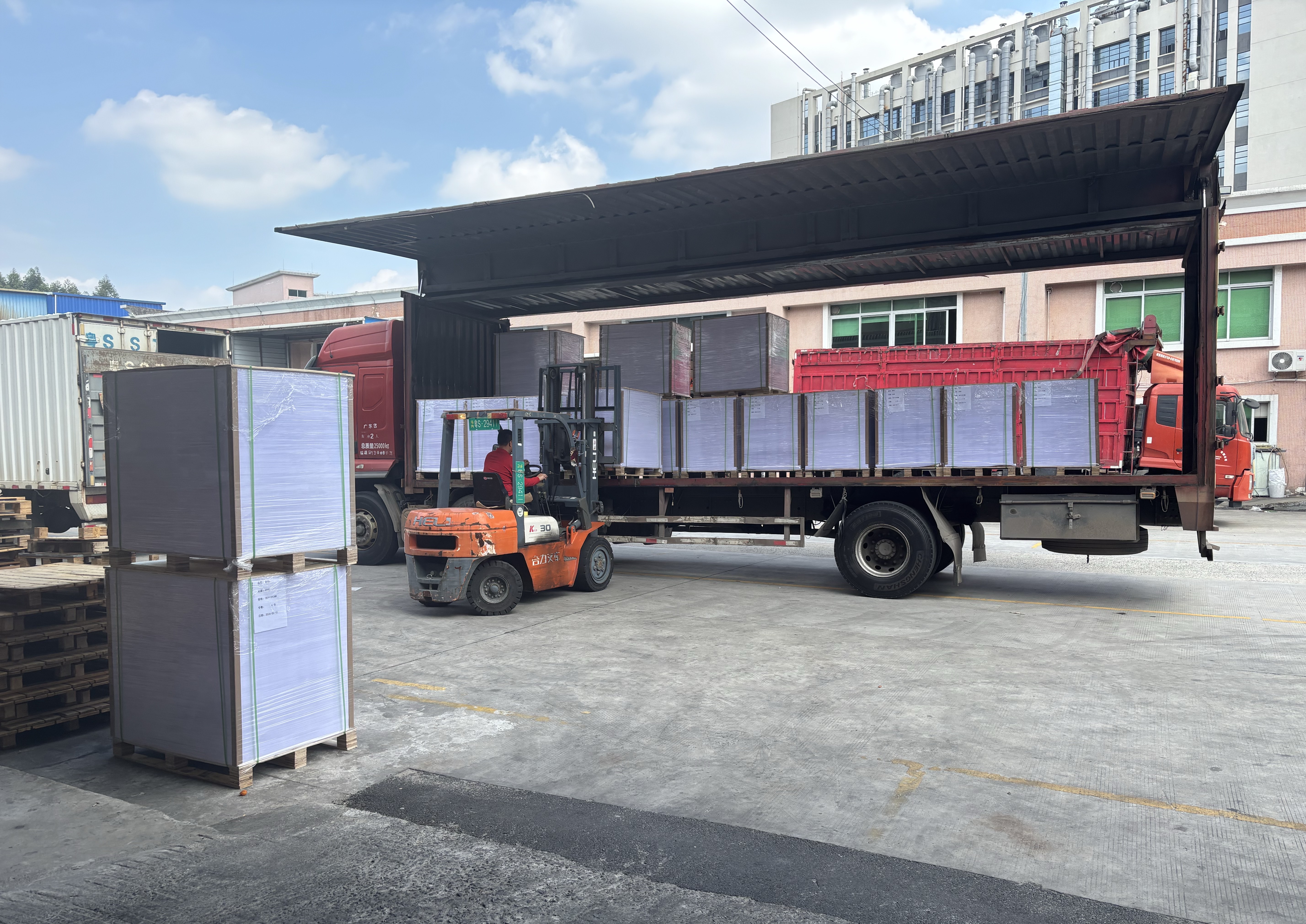 Fuyin Paper Industry: Efficient quality control and Delivery of Christmas Origami products