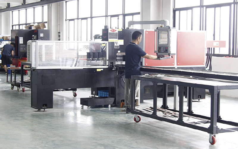 Automated copper bar forming machine