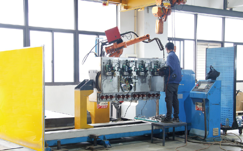 Robot welding