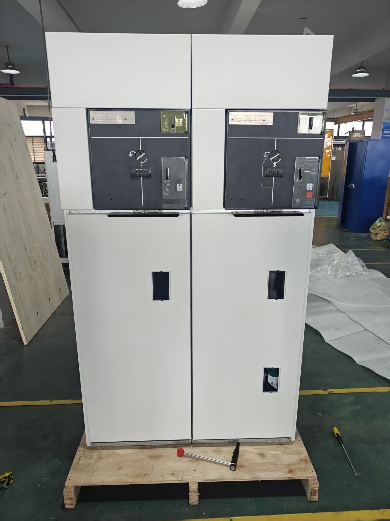 Factory testing of the 250 kVA oil-immersed transformer and AIS switchgear prior to shipment