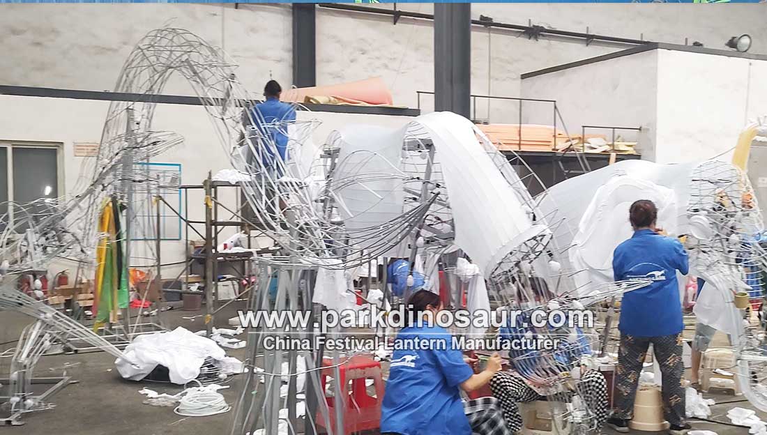 3. Produkcja lampionów zwierzęcych-02.jpg