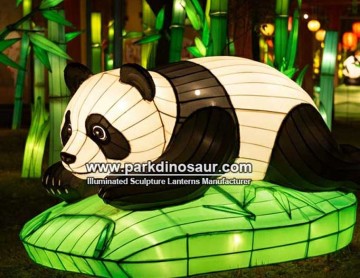 Gepersonaliseerde panda-lantaarn met cartoon dierenthema, decoratieve verlichting voor shows | Fabrikant uit China