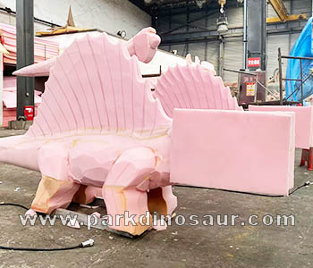 Escultura de esponja Dimetrodon