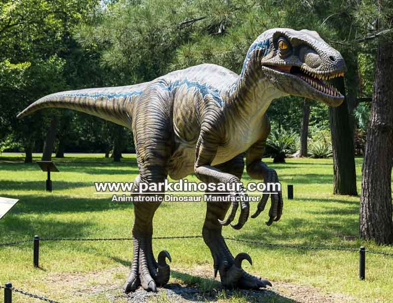 Fabricante experiente constrói dinossauros animatrônicos à prova de intempéries para parques temáticos - 01.jpg