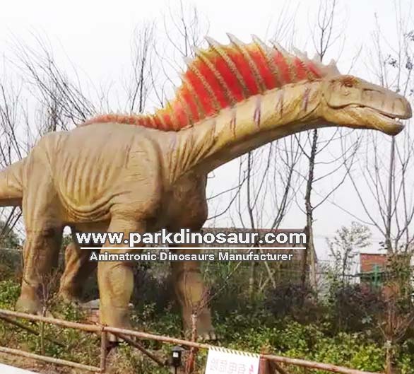 Dinossauros robôs do Parque Jurássico, Amargasaurus animatrônico