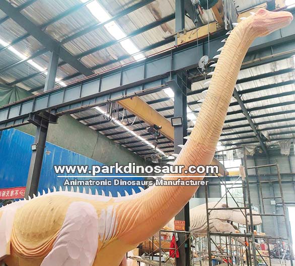Dinossauros realistas para uso externo com pescoço comprido, da empresa de dinossauros - produção
