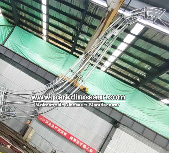 Dinossauros realistas para exterior com pescoço comprido da empresa de dinossauros-produção3