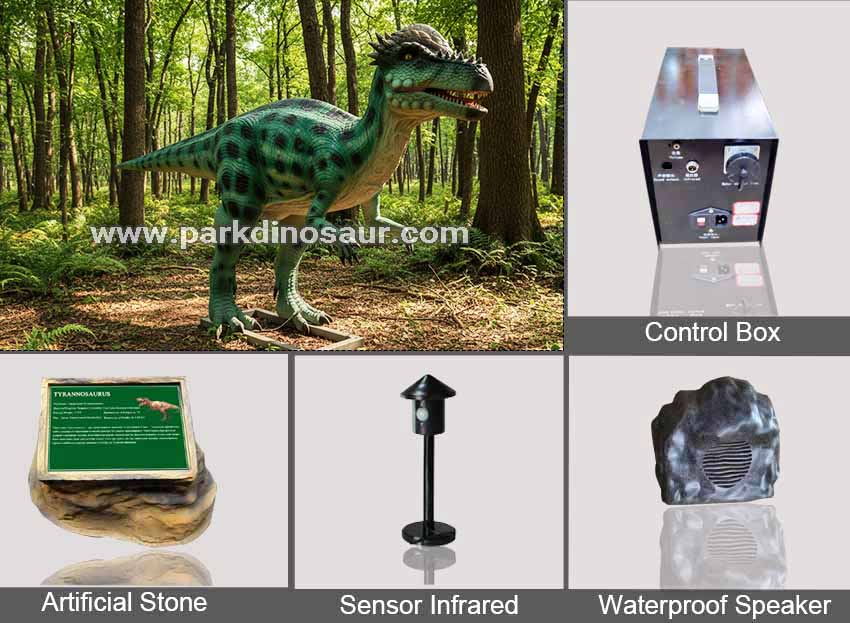 Interactief Pachycephalosaurus-dinosaurusbeeld met sensorgestuurde bewegingen en accessoires.