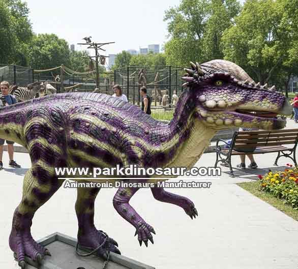 Estátua interativa de dinossauro Paquicefalossauro com movimentos acionados por sensor - para floresta - 2