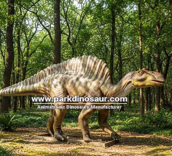 Realistic interactive dinosaur life size dino Ouranosaurus-02