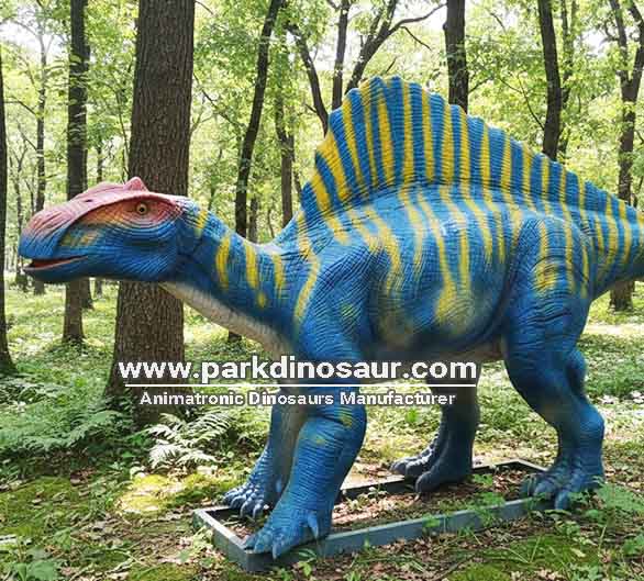 Realistic interactive dinosaur life size dino Ouranosaurus-06