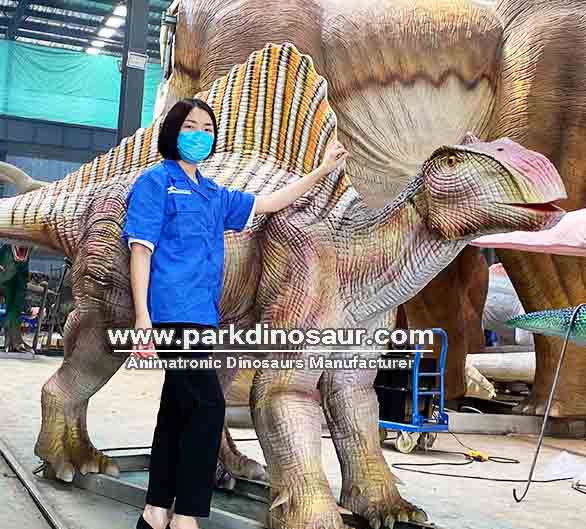 Realistic interactive dinosaur life size dino Ouranosaurus Production-3