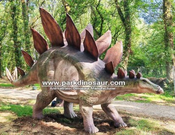 Life Size Animatronic Stegosaurus for Theme Parks & Zoos