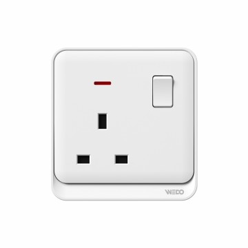 13A Switched Socket With Neon