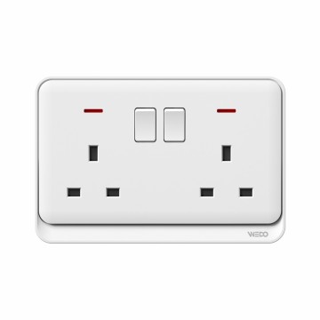 13A Switched Socket