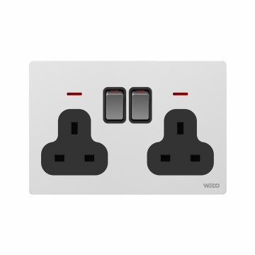 13A Switched Socket With Neo