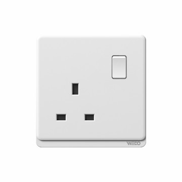 13A Switched Socket