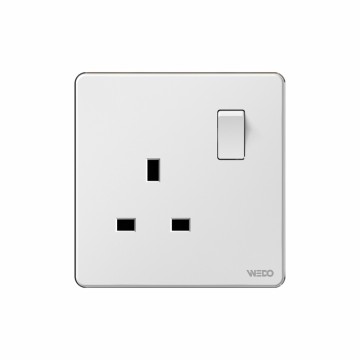 13A Switched Socket