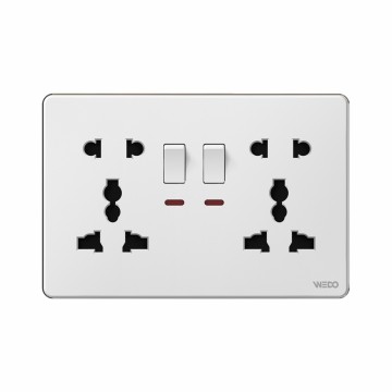 Double 5Pin MF Switched Socket With Light
