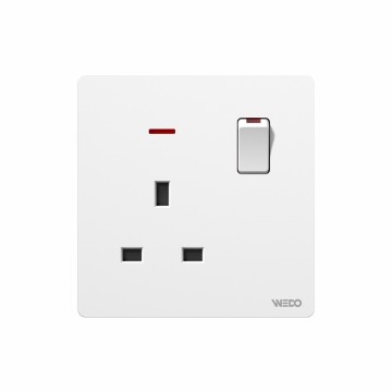 13A Switched Socket With Neo