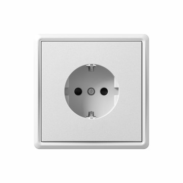 O8 Schuko Socket