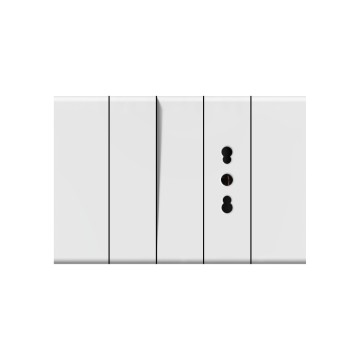X1 1 gang Italian socket with ground (1/3)