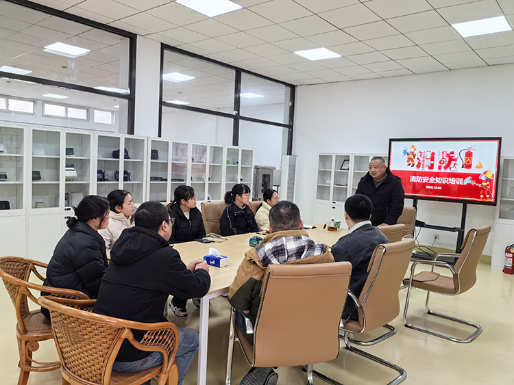 加强安全防线！我公司已开展消防安全知识培训讲座，以提高全体员工的应急响应能力。