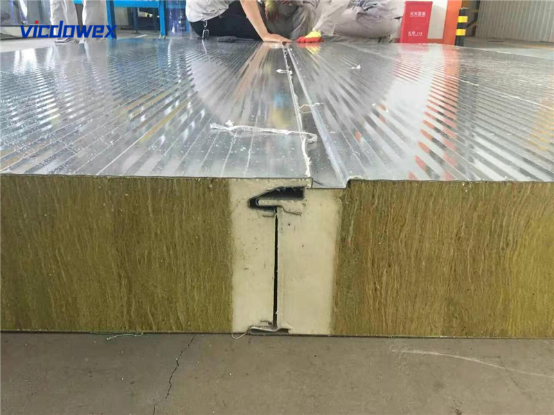 Poliüretan Taş Yünü Kenar Yalıtımlı Sandviç Panel103