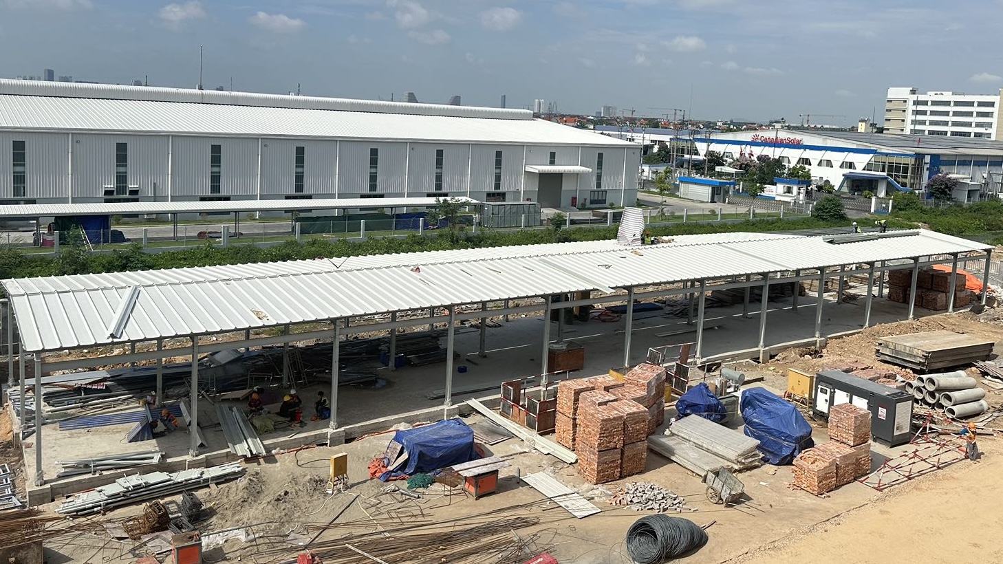 Vietnam Lianjie Carport Steel Structure Project Nears Completion with VICDOWEX On-Site Technical Support