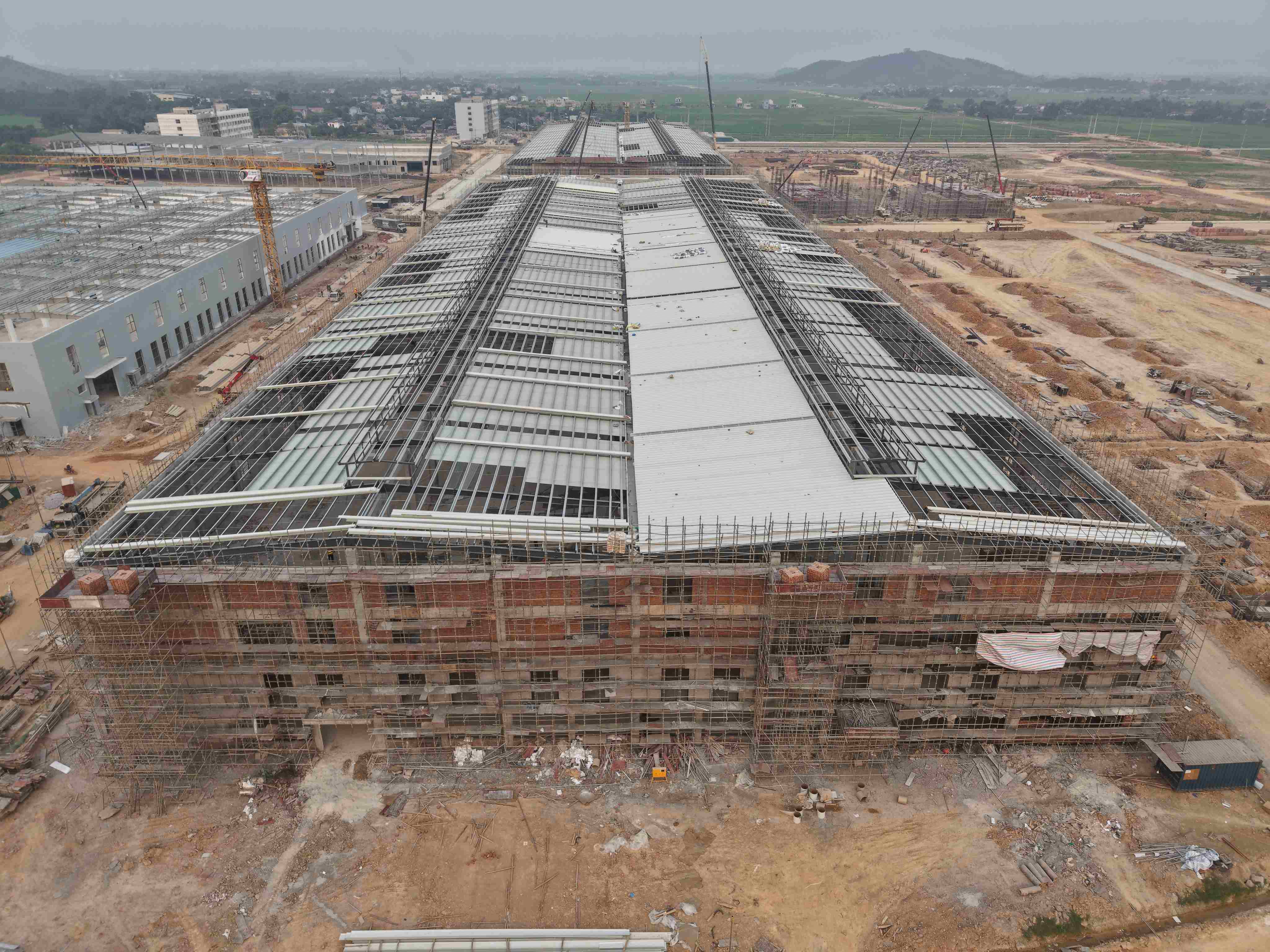 steel-coil-roof-installation-vietnam-project-vicdowex-02.jpg