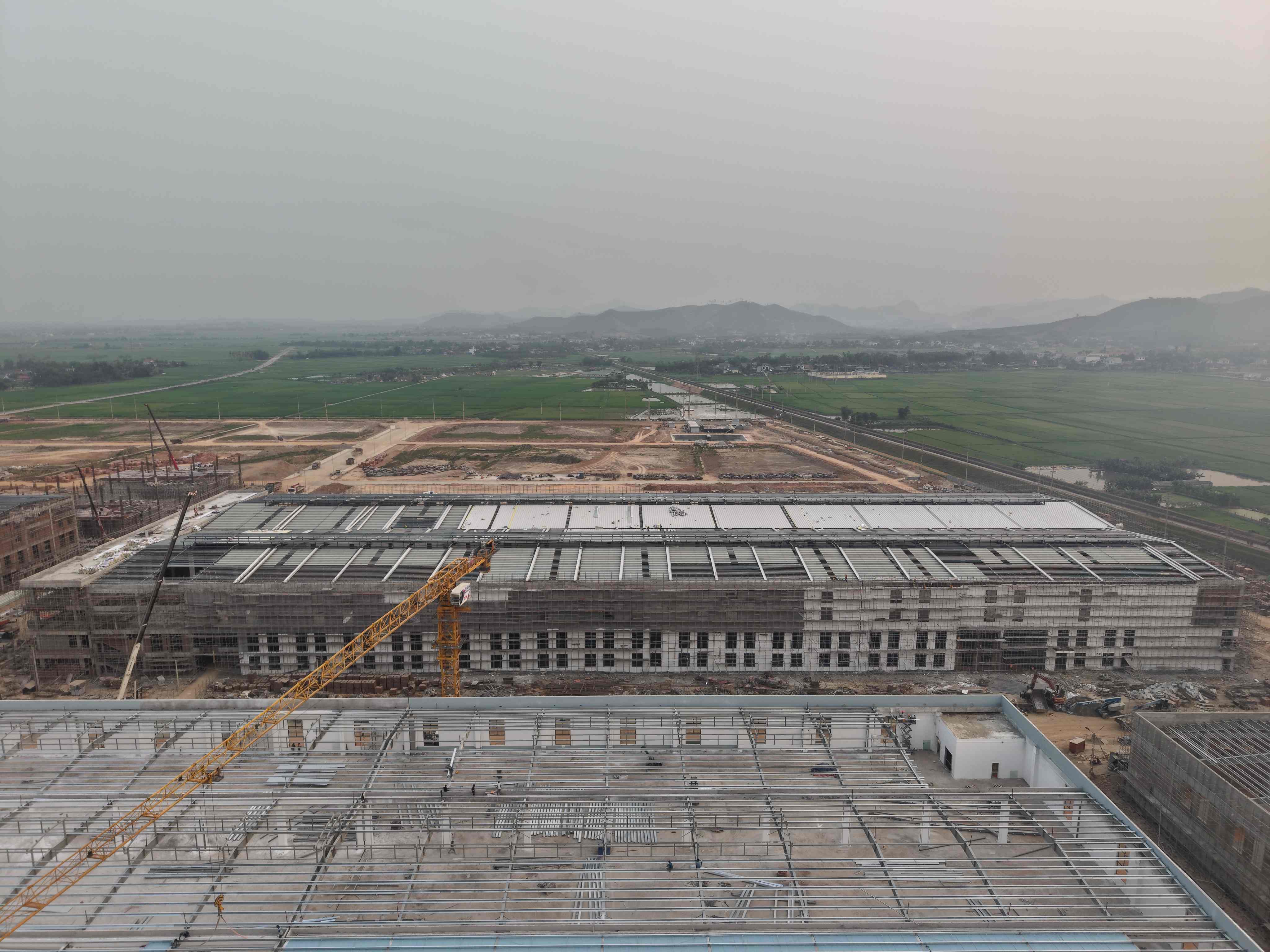 steel-coil-roof-installation-vietnam-project-vicdowex-03.jpg