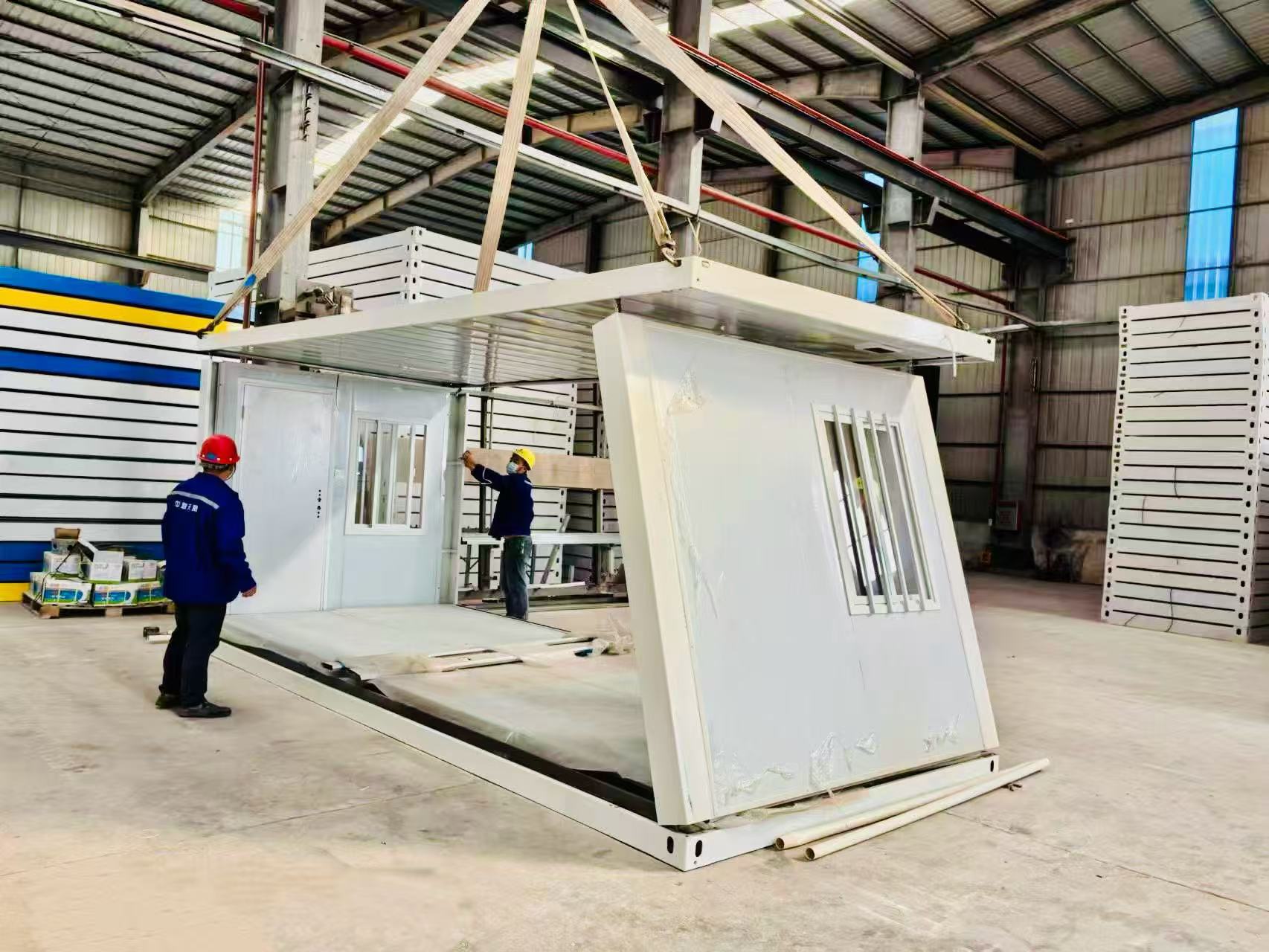 vicdowex-folding-container-house-site-installation-02.jpg
