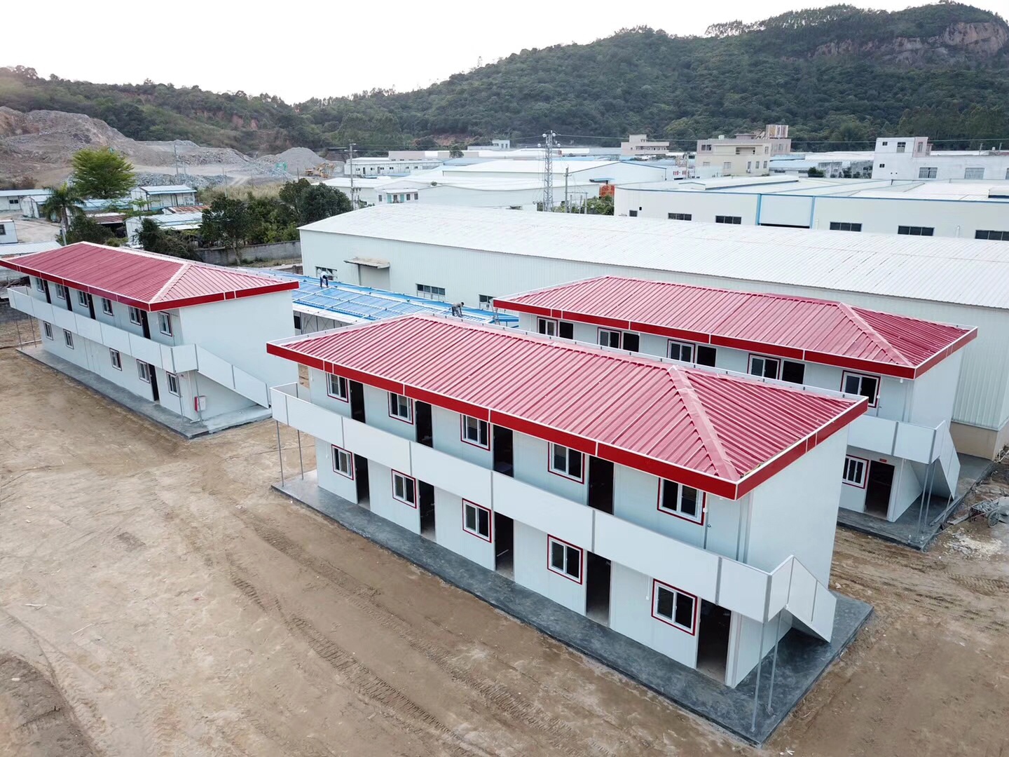 prefabricated-house-construction-camp.jpg (2).jpg