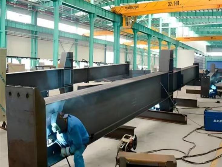 steel-structure-fabrication-factory.jpg.jpg