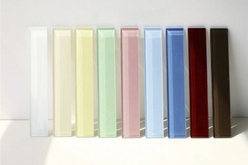 Flat Art Glass Tiles: Visual Expansion and Tranquility for Modern Spaces