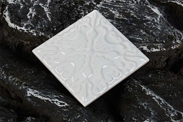 Milky White Volumetric Polished Tiles with Curved Shape