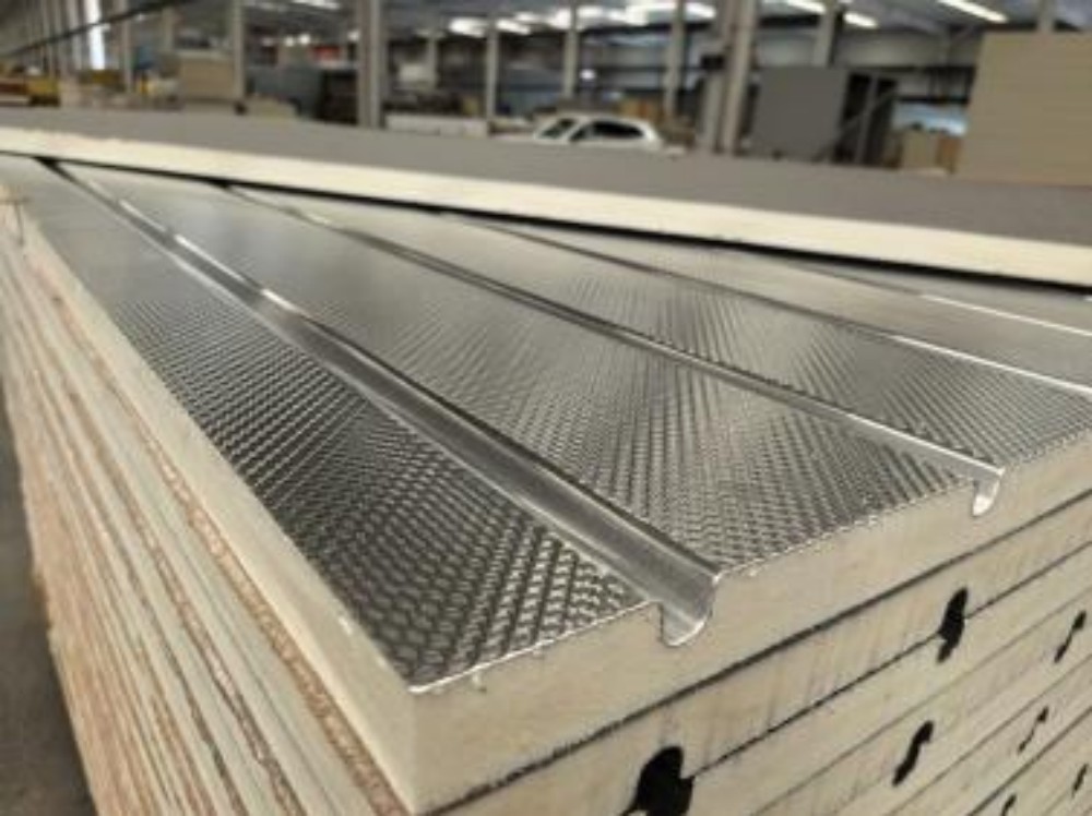 PU-Edge Sealed Rock Wool Sandwich Panel (1).png