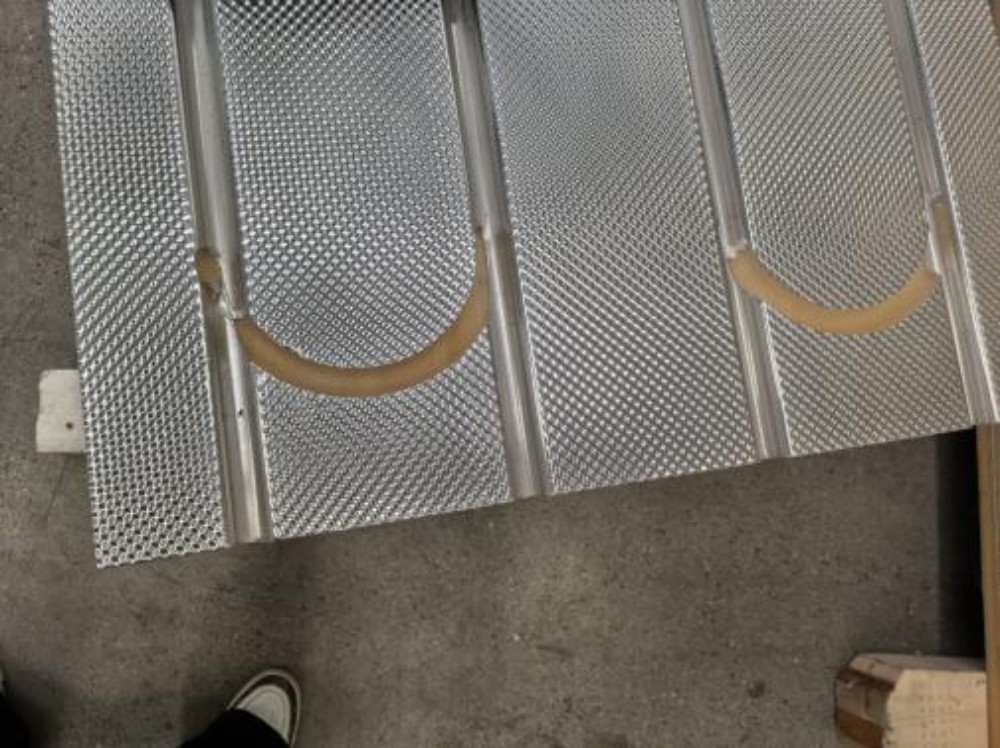 PU-Edge Sealed Rock Wool Sandwich Panel (2).png