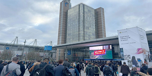 1.China Smart Manufacturing·Chuangqi Electric shines in Hannover.jpg