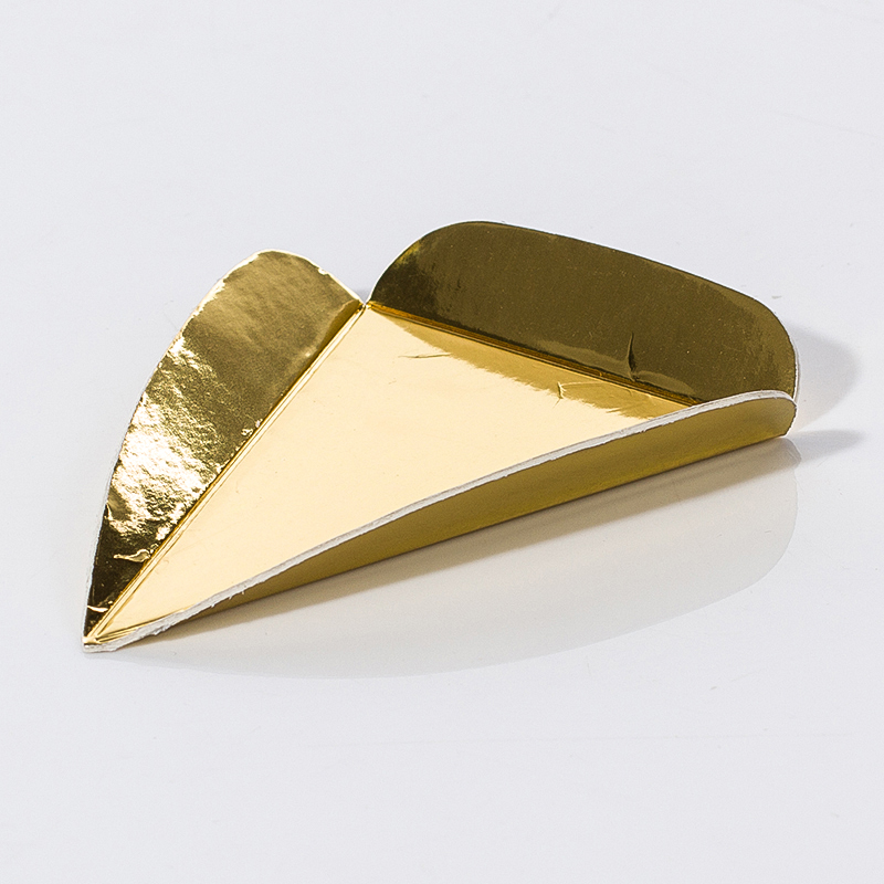 Cake Trays in Multiple Shapes.jpg