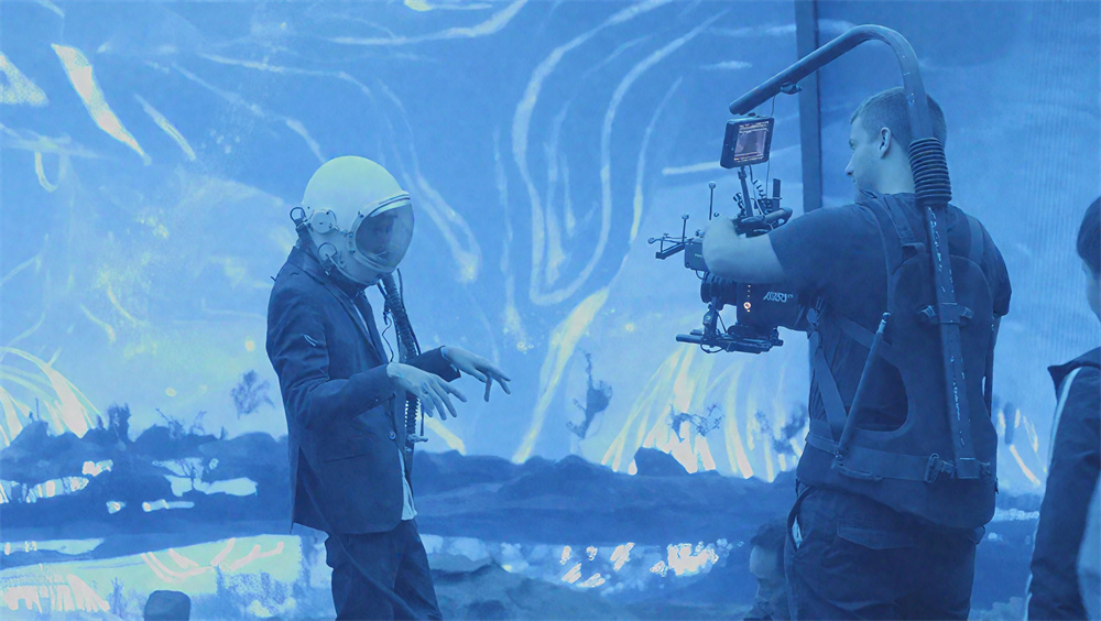 2.LED display achieves virtual shooting.jpg