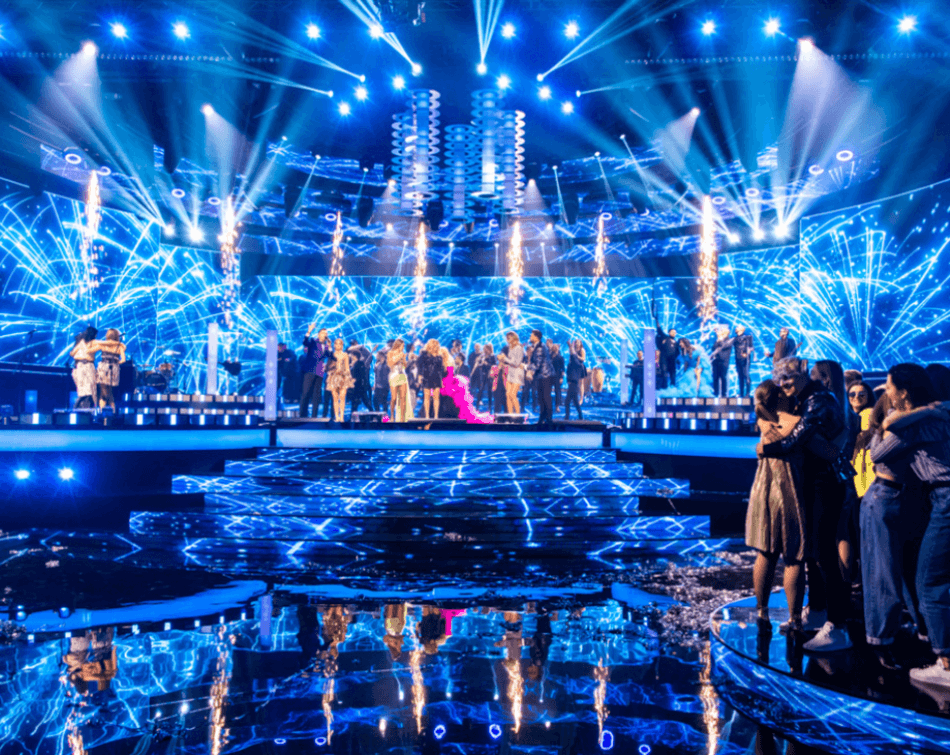 TV-Show-Stage-LED-Display-Application-with-Dynamic-Visual-Effects.png