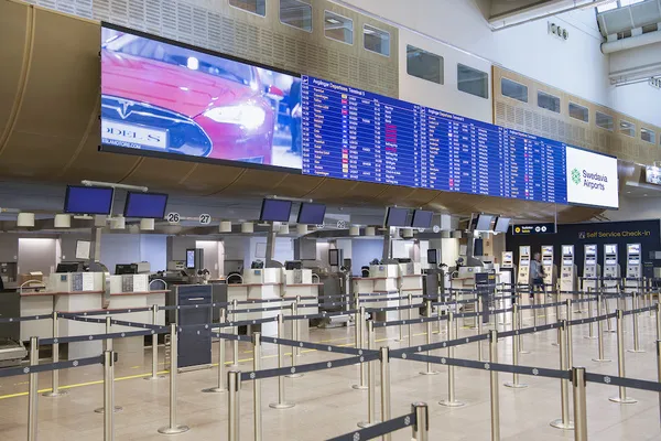 Lino Visino Completes Indoor Fixed LED Display Installation for Modern Airport Terminal