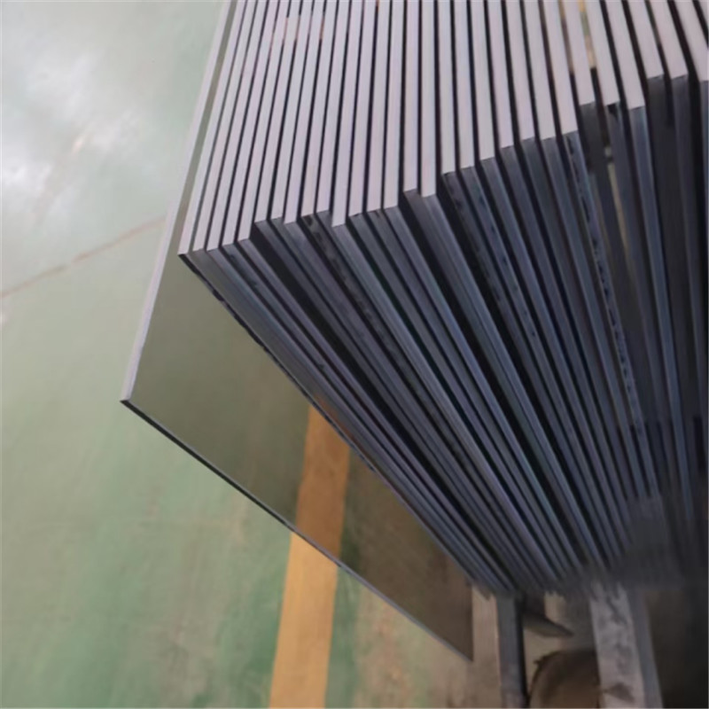 5mm pronksist karastatud klaas...