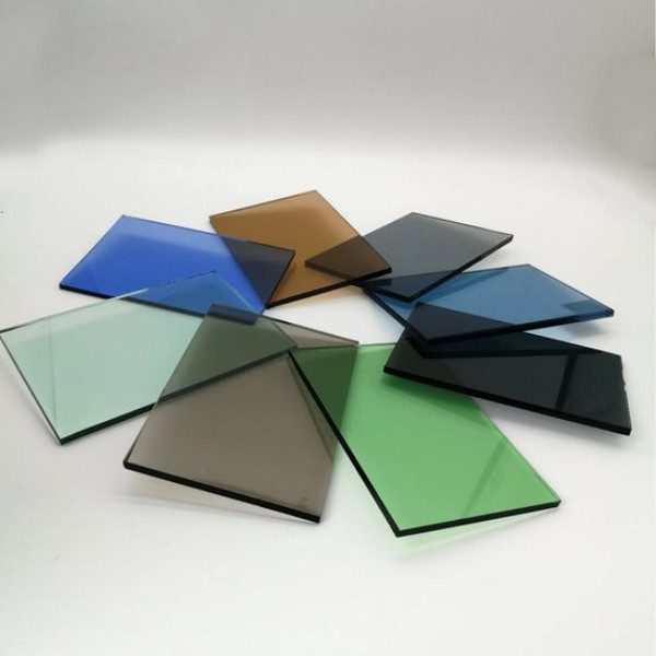 Barvno kaljeno steklo, tonirano kaljeno steklo