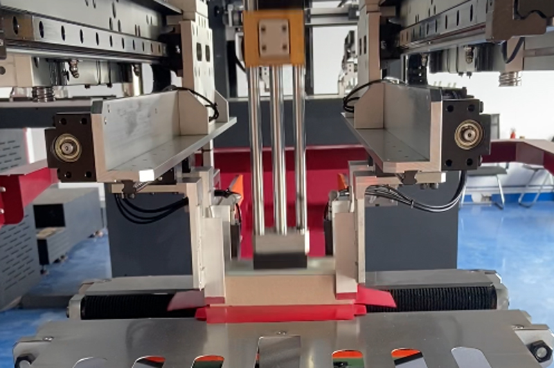 Intelligent box making process: the combination of precision and brand strength