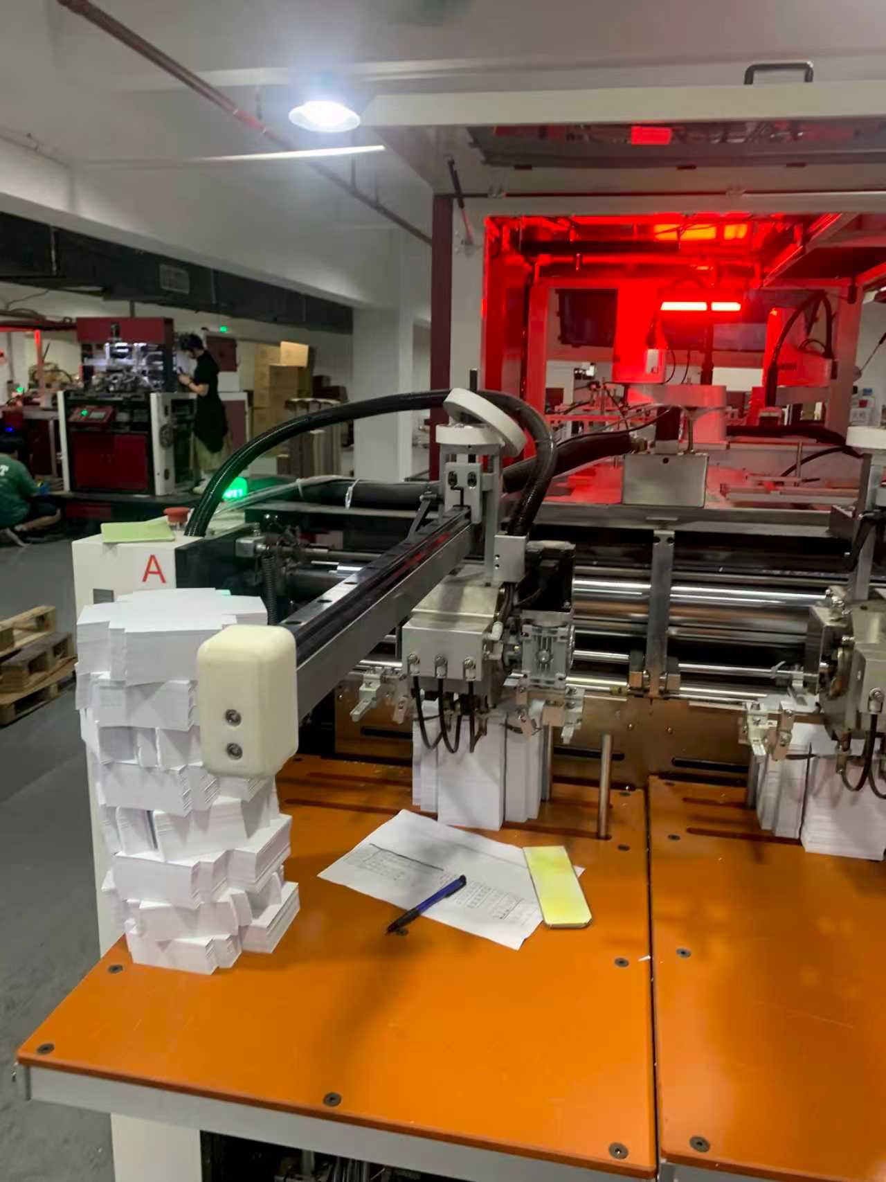 Servo-Driven Box-Making Machine: Key to Enhancing Efficiency and Precision
