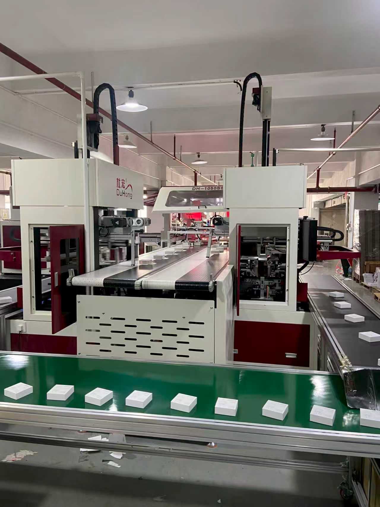 Advantages of Dual-Station Box Making Machines in Luxury Packaging Production