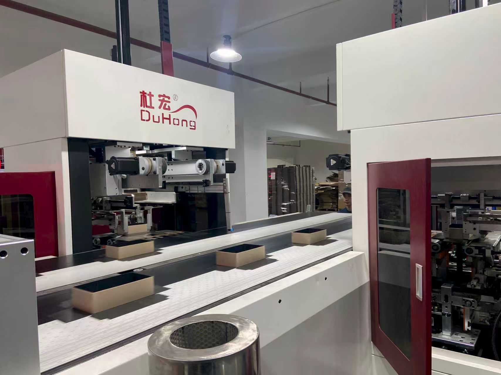 How to Choose Between an Automatic Dual-Station Box Making Machine and a Single-Station Box Making Machine?