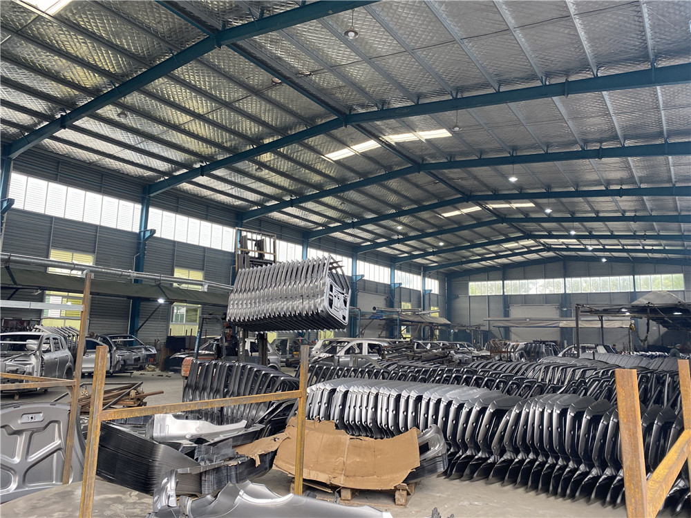 SEDA welcomes distinguished international guests to explore behind the scenes of its cutting-edge four-wheel recreational vehicle manufacturing facility